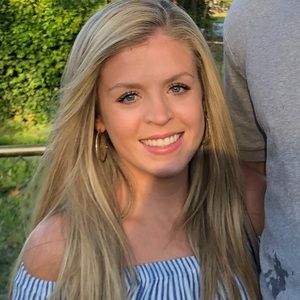 Meet your Posher, Olivia